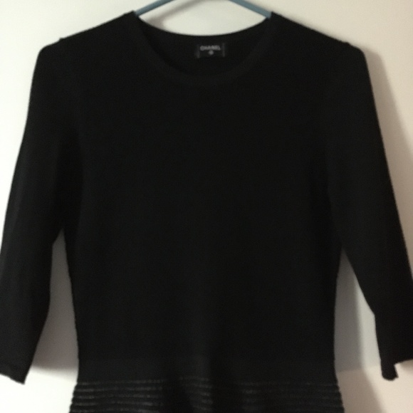 Genuine CHANEL Black Peplum Sweater S/M - Picture 2 of 6